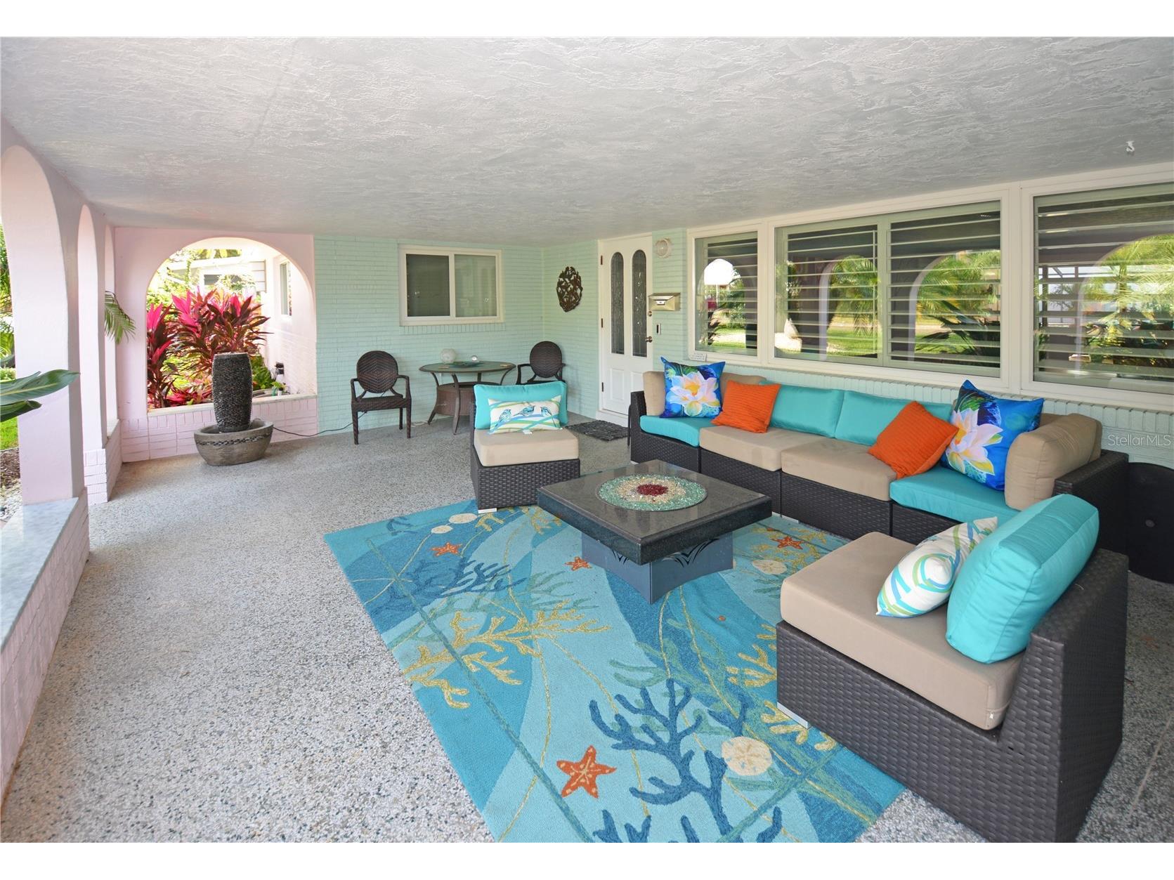 7020 Mango Avenue S Saint Petersburg FL 33707 TB8517708 image4