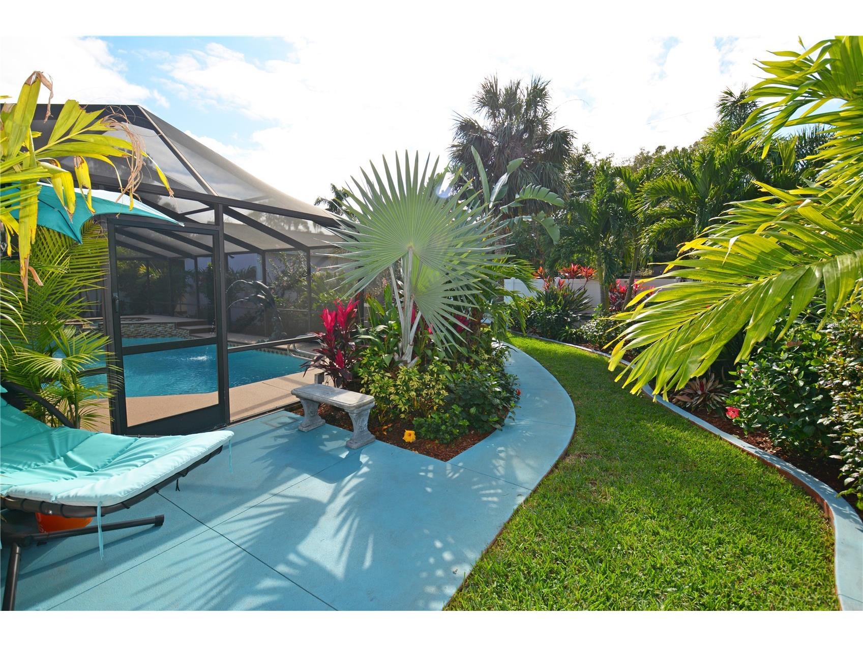7020 Mango Avenue S Saint Petersburg FL 33707 TB8517708 image48