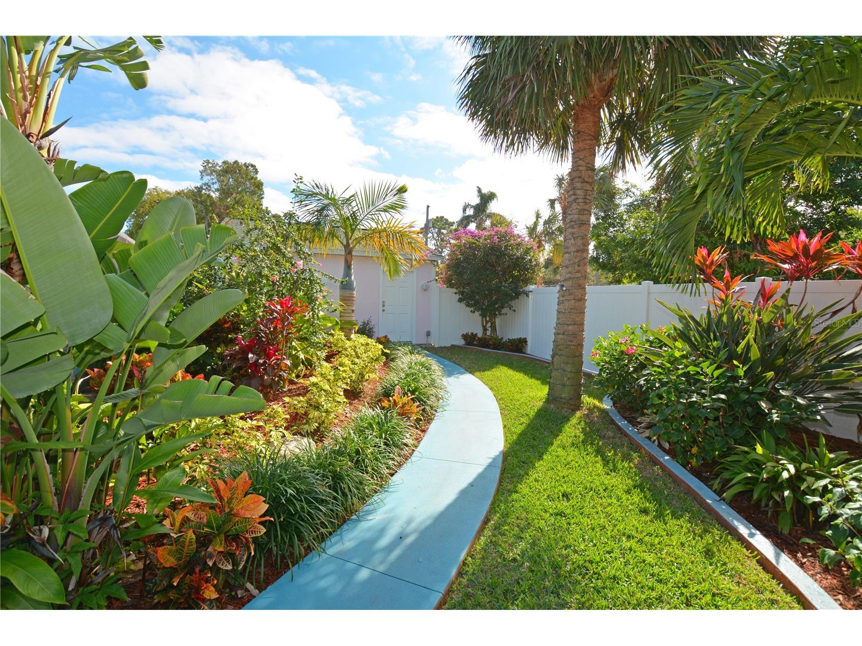 7020 Mango Avenue S Saint Petersburg FL 33707 TB8517708 image49