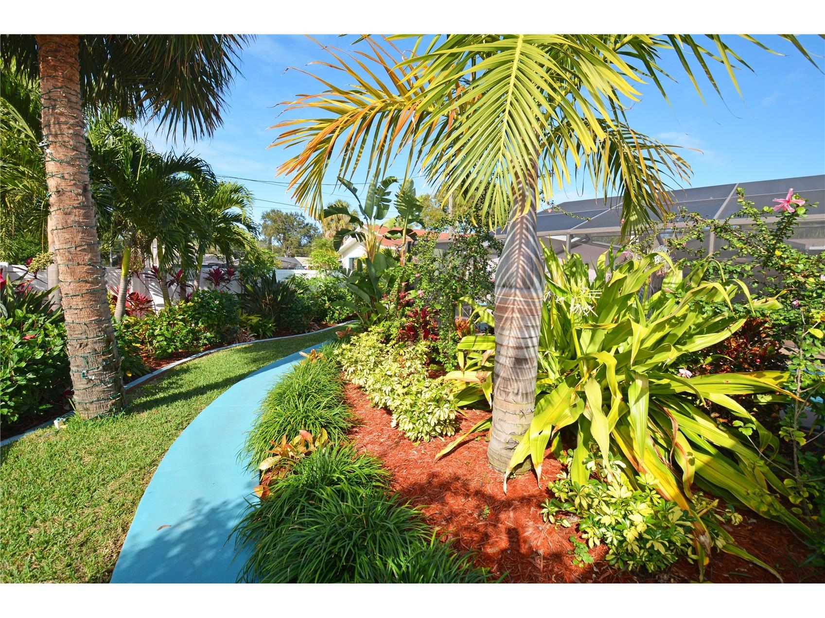 7020 Mango Avenue S Saint Petersburg FL 33707 TB8517708 image52