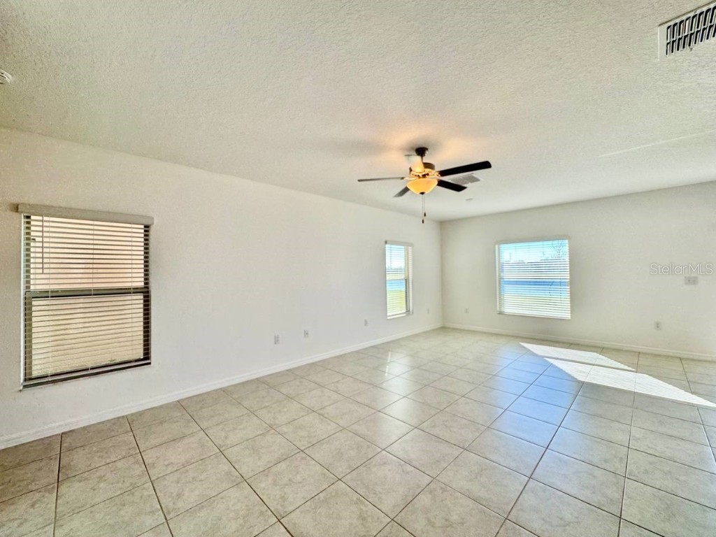 7020 Samuel Ivy Drive Tampa FL 33619 TB8431324 image3