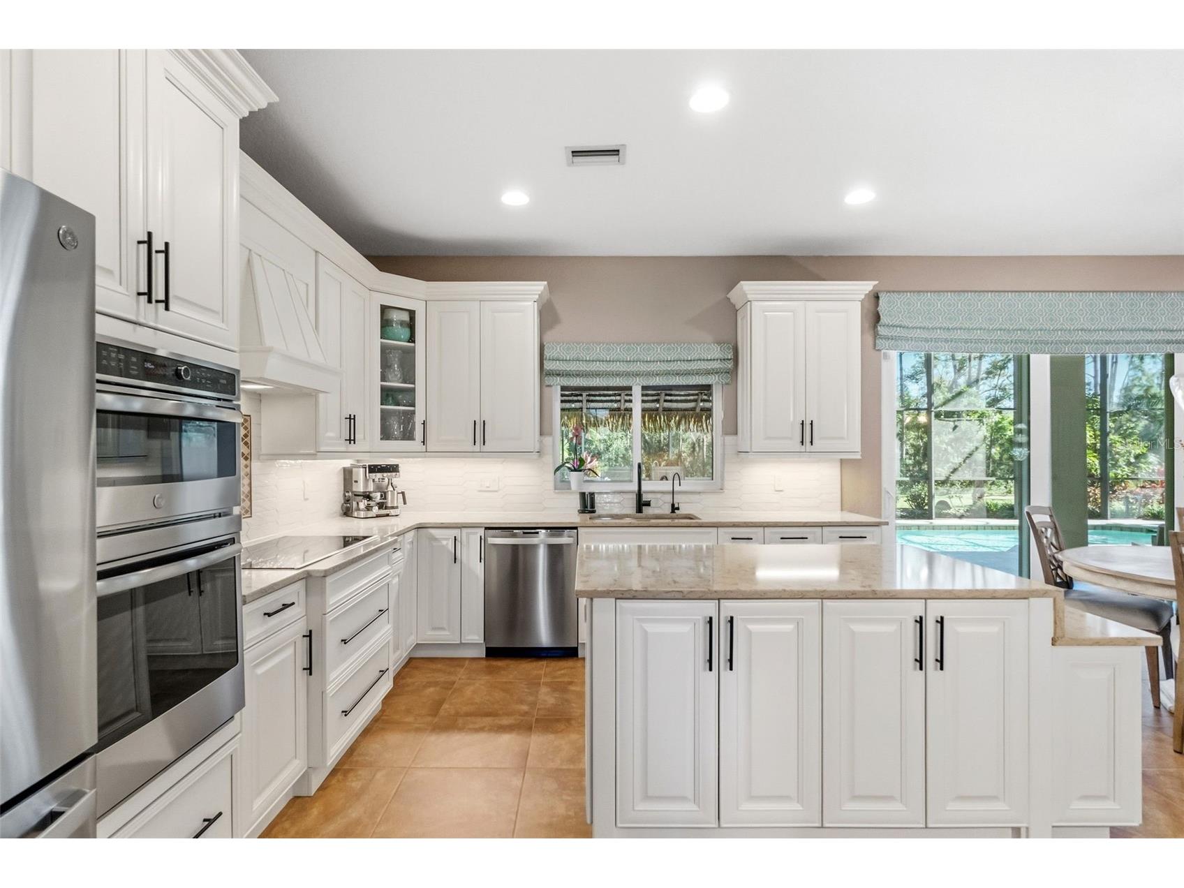 7020 Scrub Jay Drive Sarasota FL 34241 A4681253 image11
