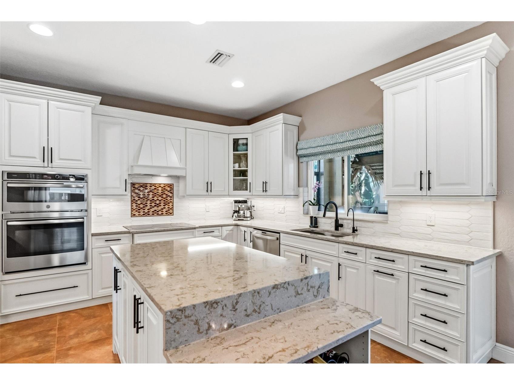 7020 Scrub Jay Drive Sarasota FL 34241 A4681253 image12