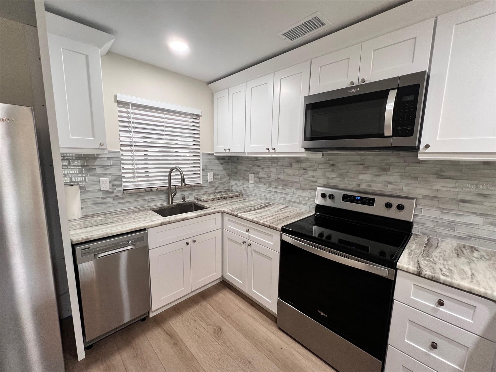 7020 Wentworth Way New Port Richey FL 34655 W7886590 image5