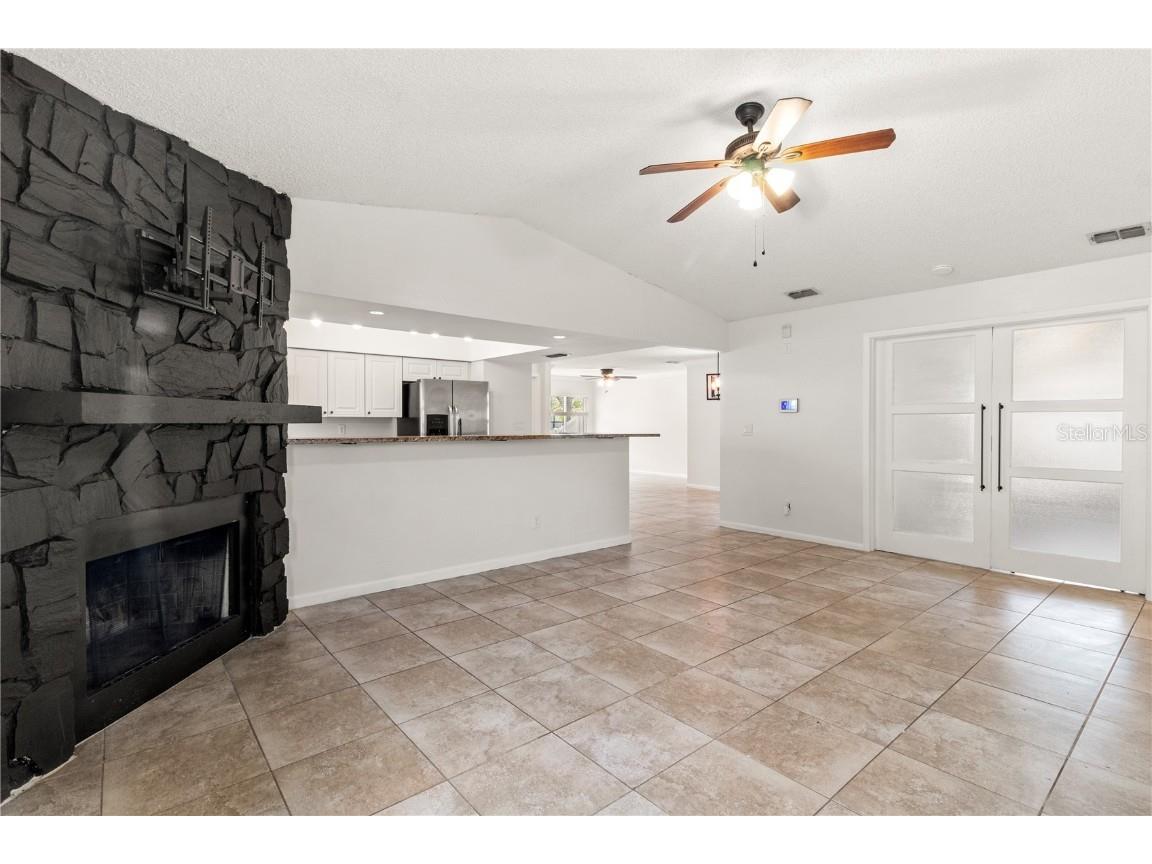 7021 Blossom Avenue Tampa FL 33614 TB8450624 image10