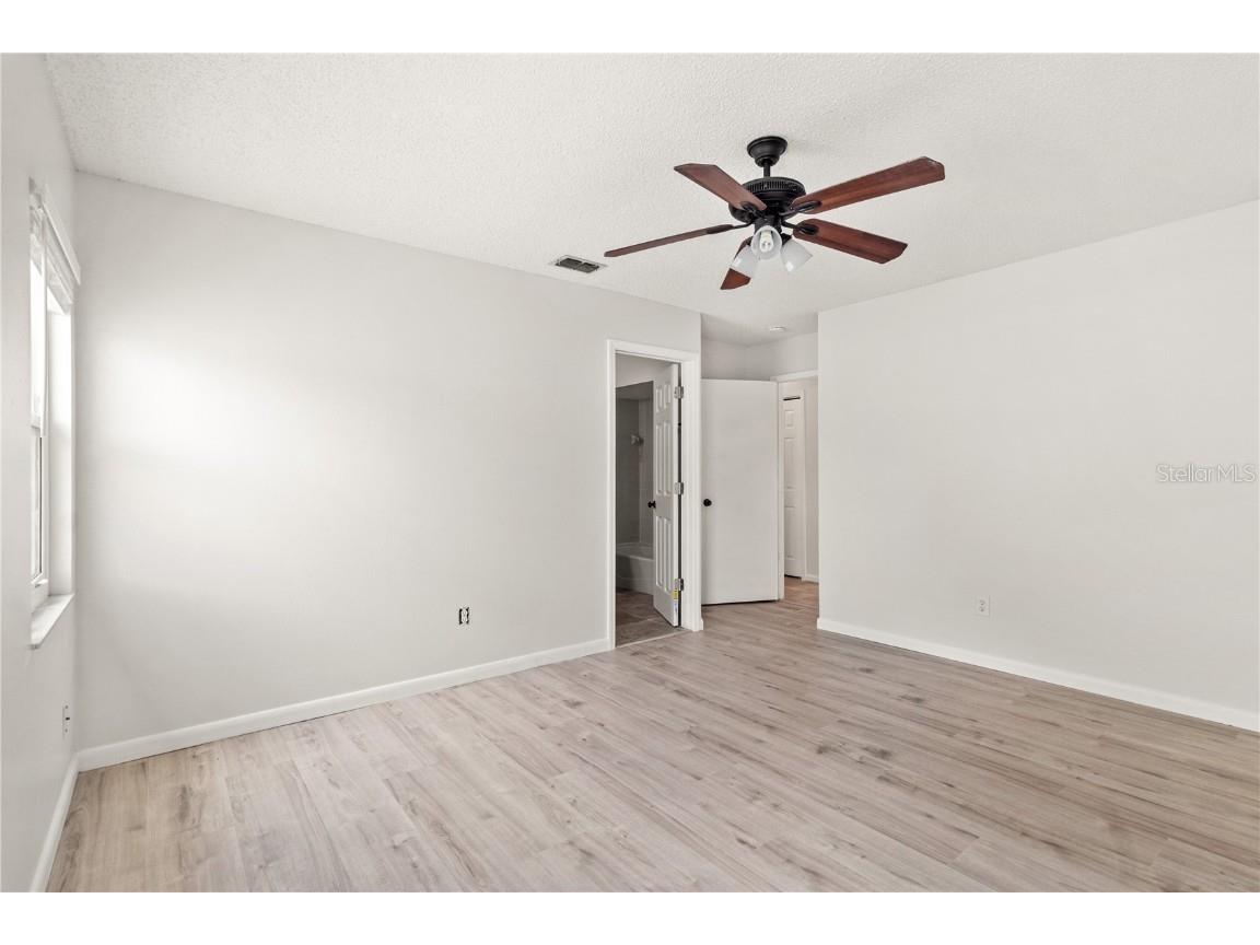 7021 Blossom Avenue Tampa FL 33614 TB8450652 image13