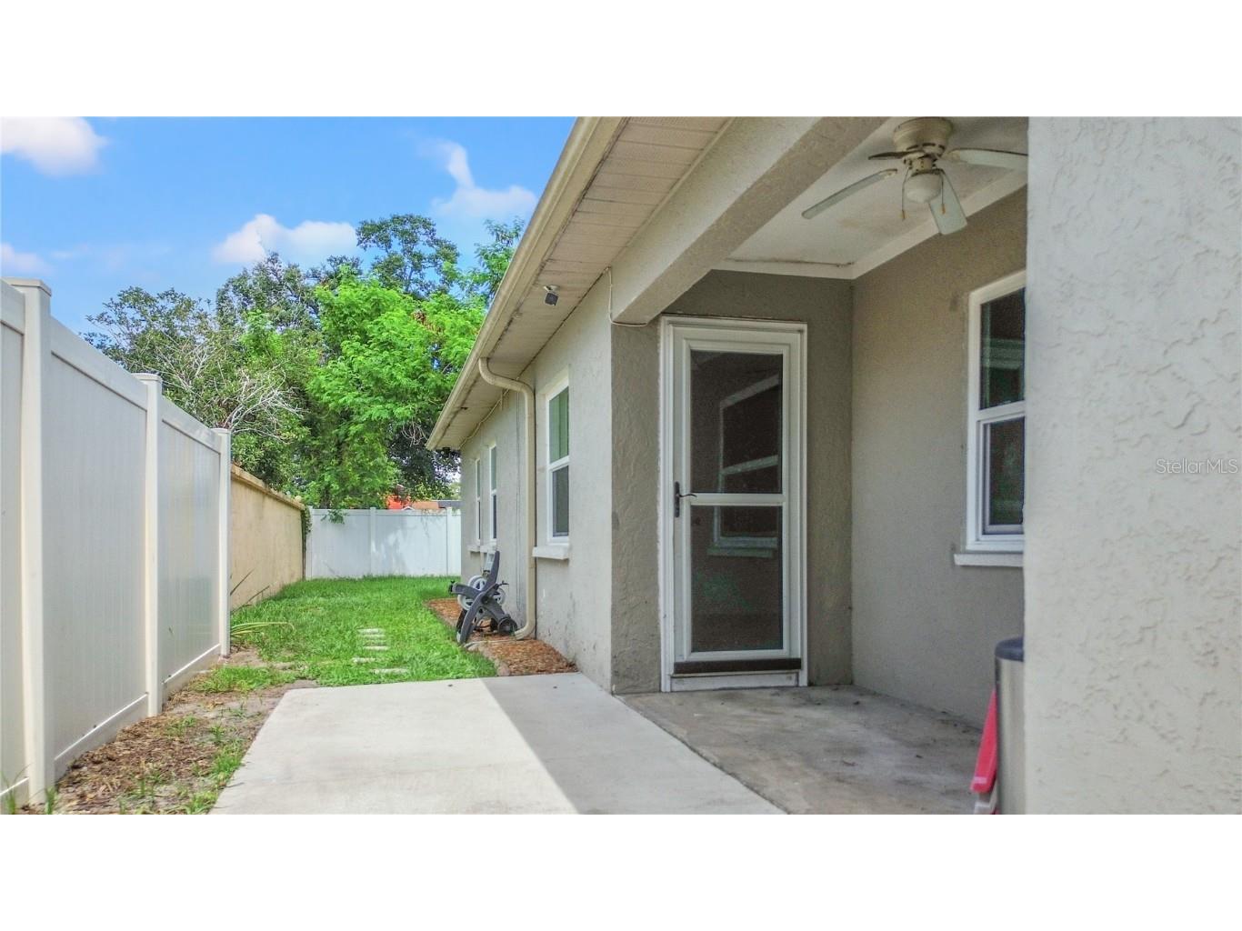 7021 Blossom Avenue Tampa FL 33614 TB8450652 image28