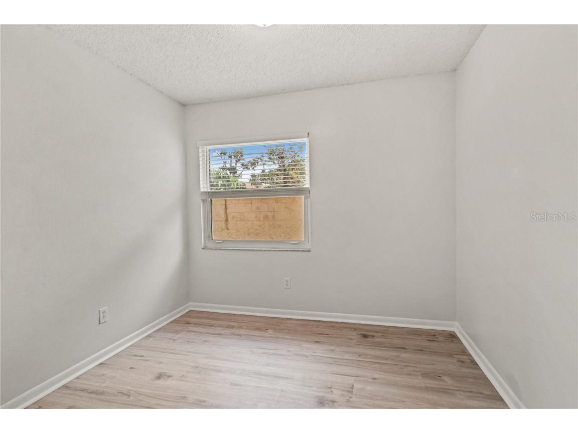 7021 Blossom Avenue Tampa FL 33614 TB8450652 image6