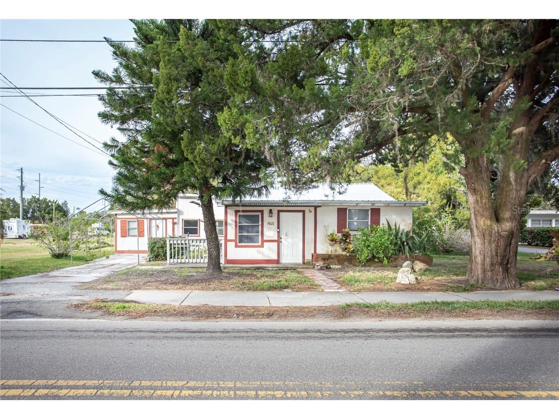 7021 Hudson Avenue Hudson FL 34667 W7860819 image1