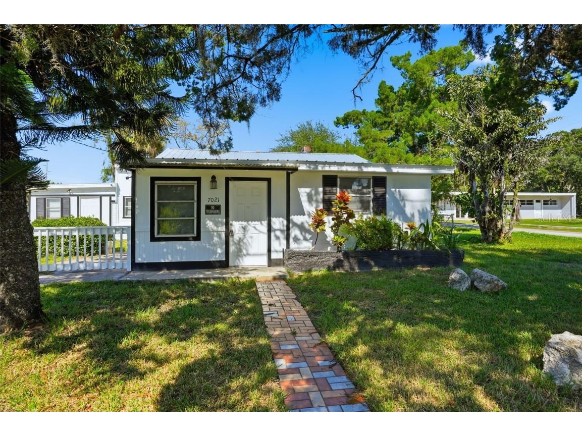 7021 Hudson Avenue Hudson FL 34667 W7880313 image3