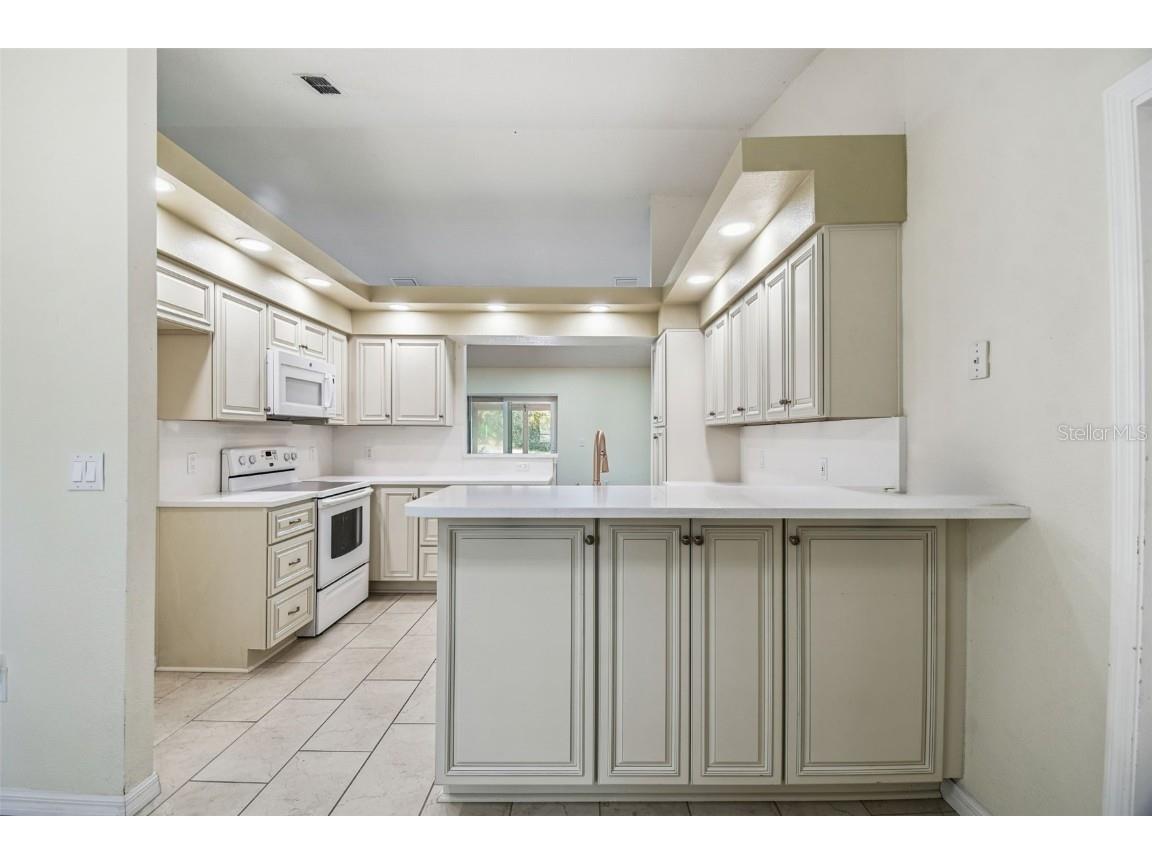 7021 Oregon Chickadee Road Weeki Wachee FL 34613 TB8440634 image2