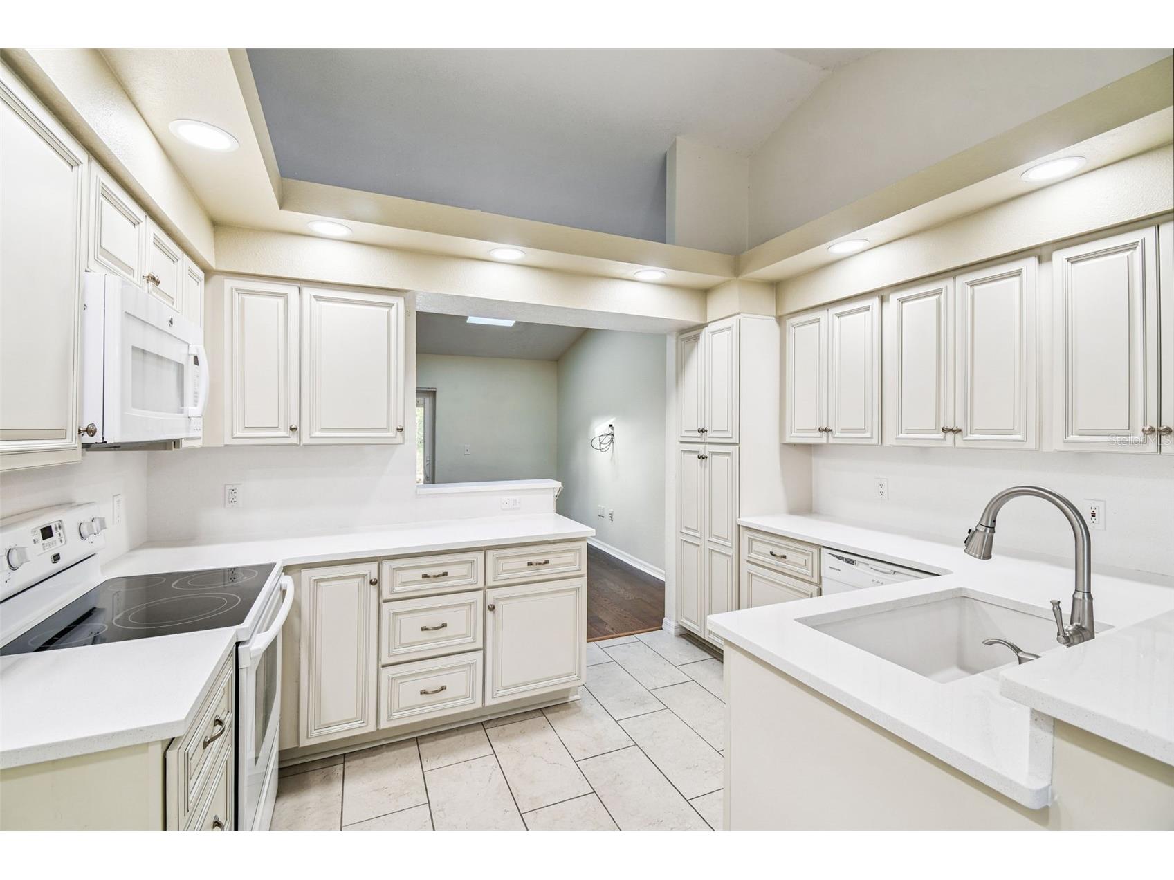 7021 Oregon Chickadee Road Weeki Wachee FL 34613 TB8504328 image8