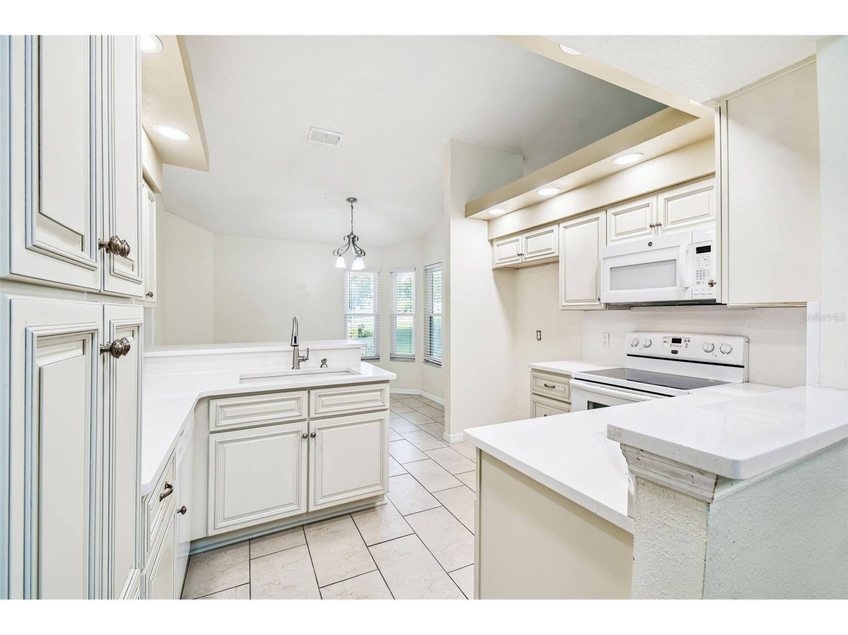 7021 Oregon Chickadee Road Weeki Wachee FL 34613 TB8504328 image9