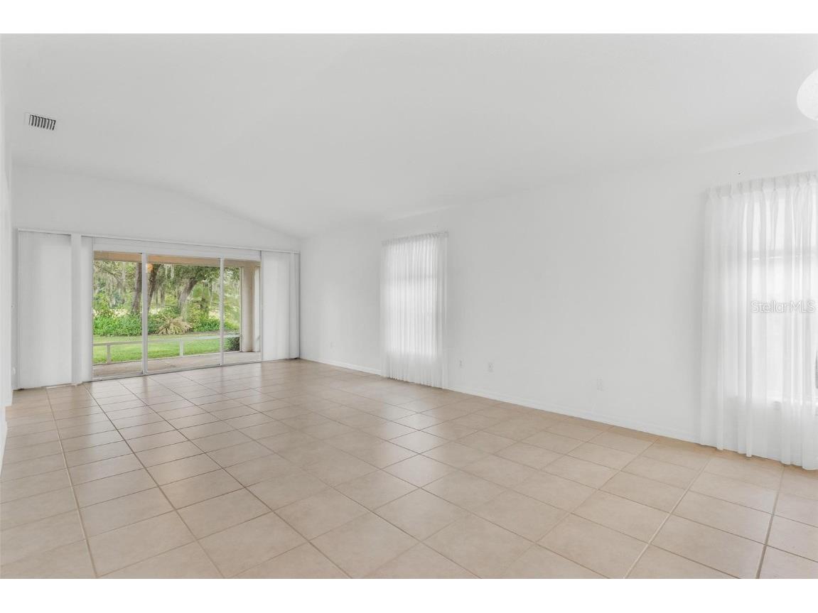 7023 Arcadian Court Mount Dora FL 32757 - BULL RUSH POND G5104462 image5