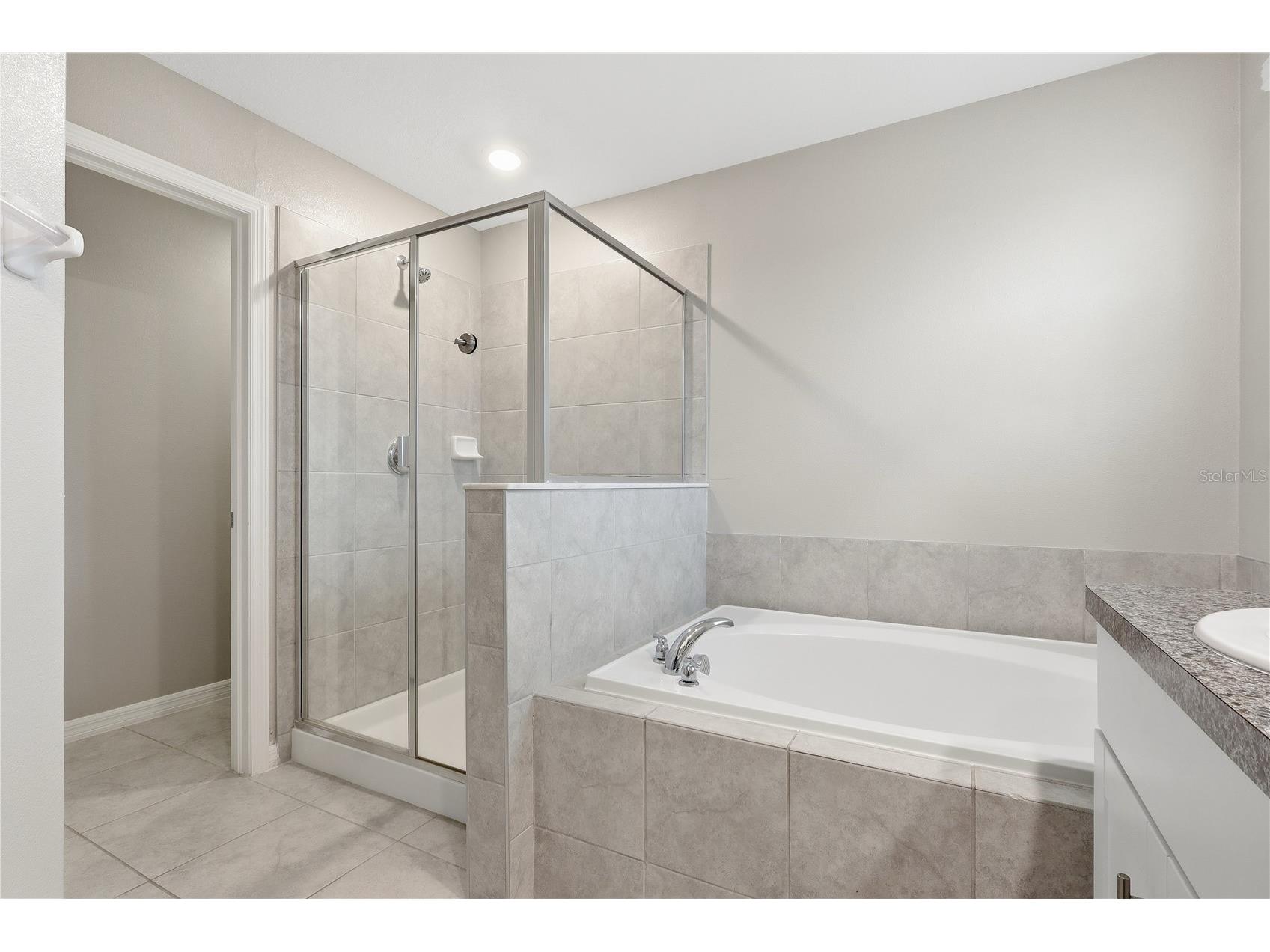 7023 Samuel Ivy Drive Tampa FL 33619 TB8525922 image25