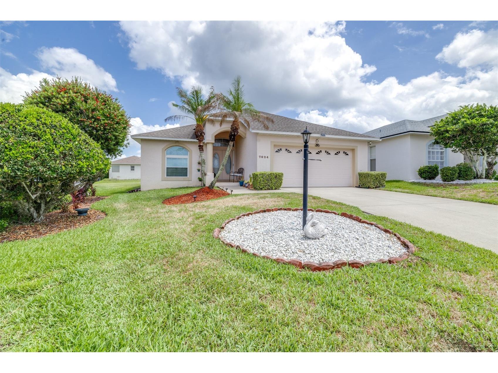 7024 Bendelow Drive Lakeland FL 33810 L4962324 image1