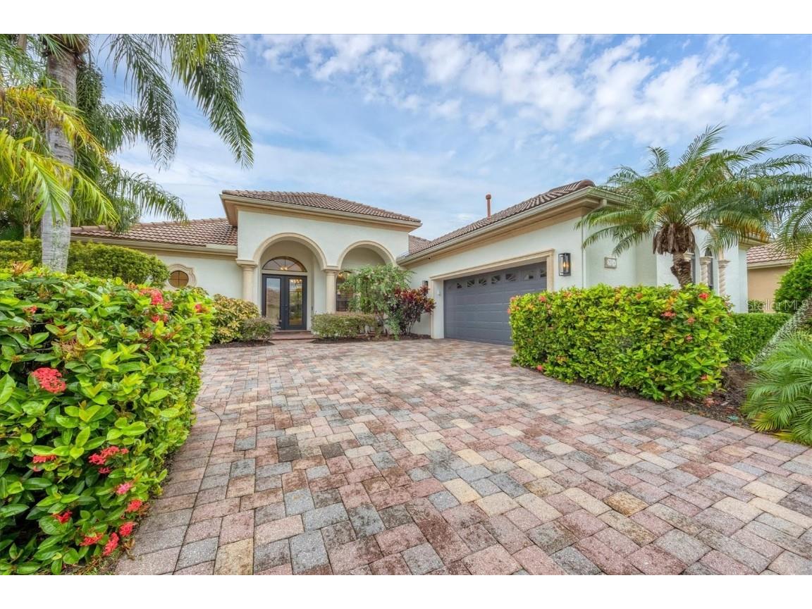 7024 Brier Creek Court Lakewood Ranch FL 34202 A4664518 image2