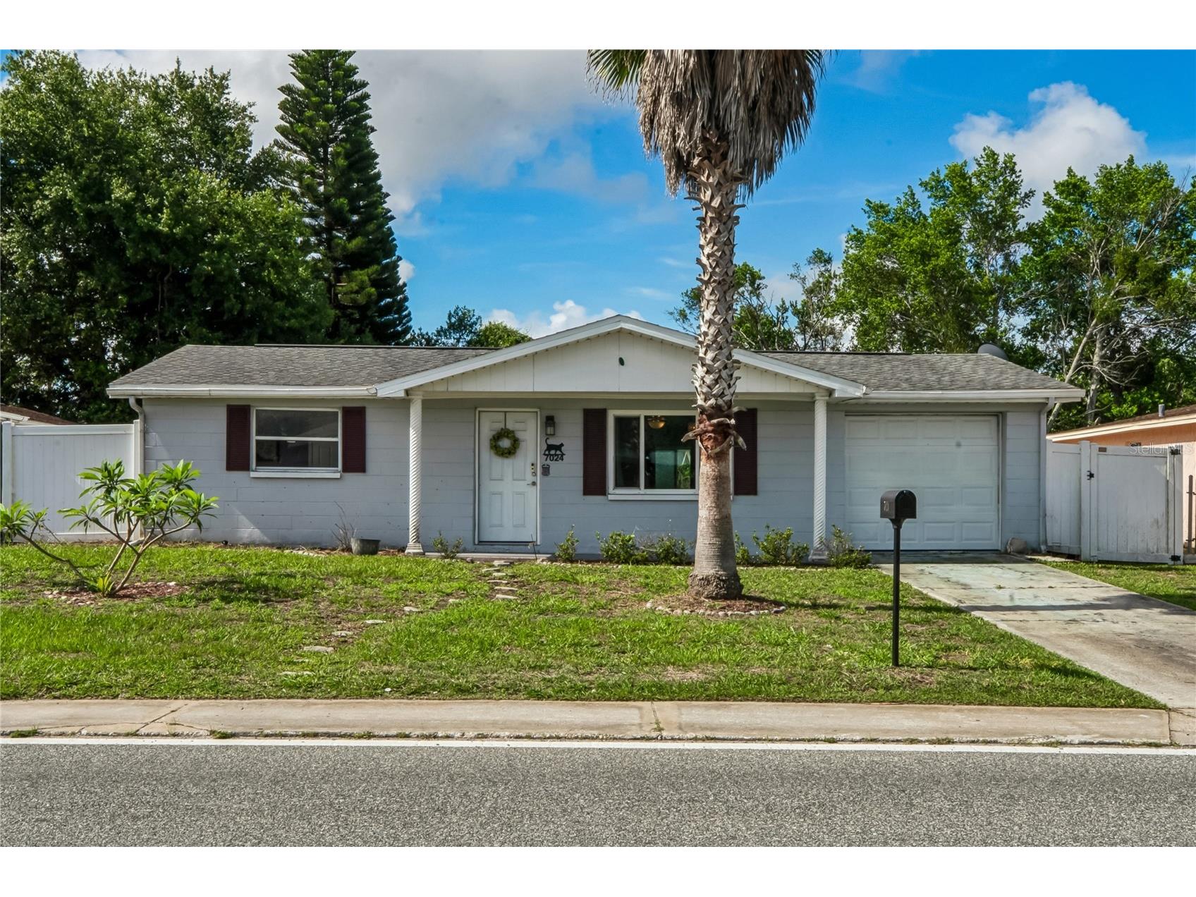 7024 Fox Hollow Drive Port Richey FL 34668 W7886257 image1