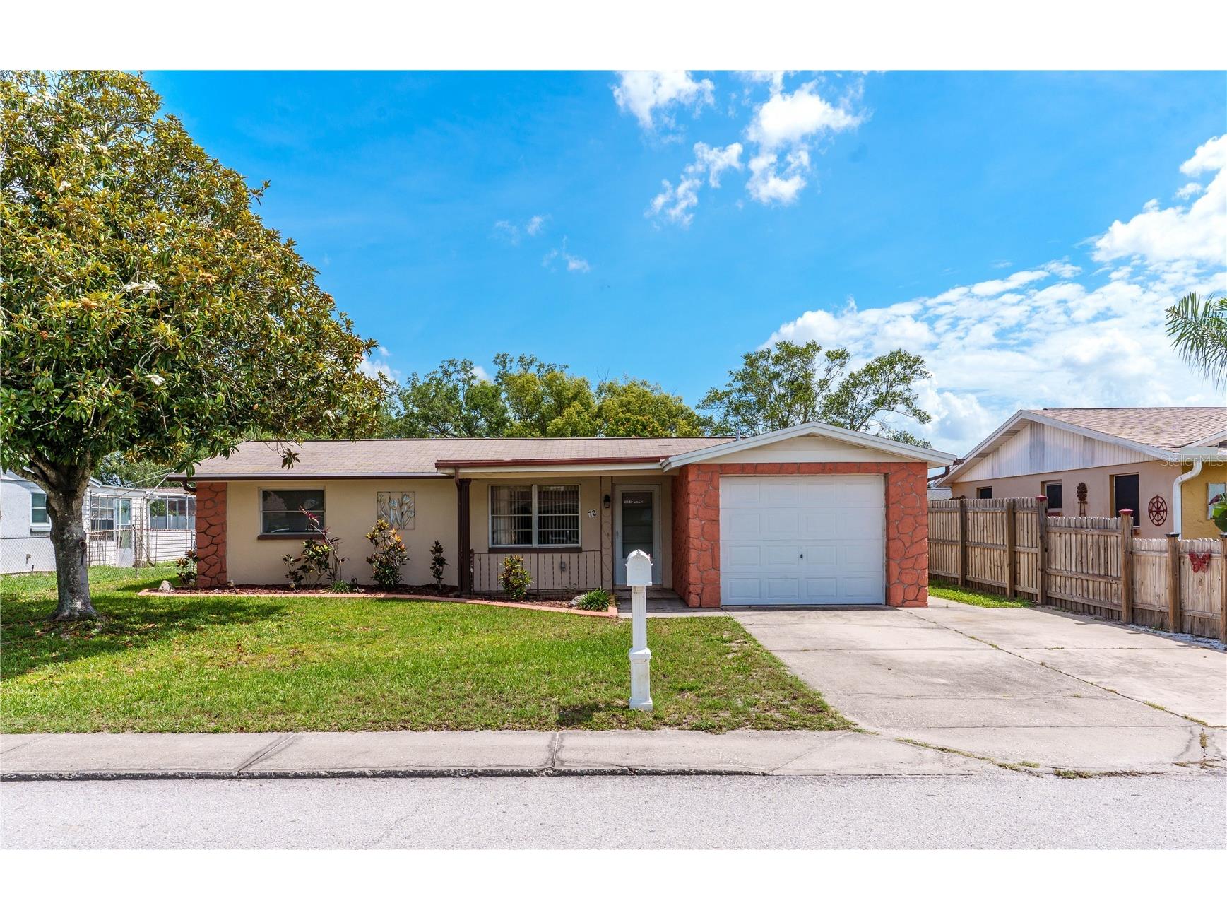 7024 Mayfield Drive Port Richey FL 34668 W7886216 image1