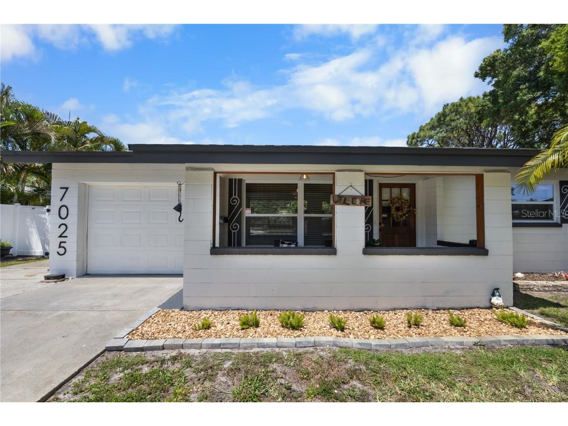 7025 35th Terrace N Saint Petersburg FL 33710 U8239750 image1