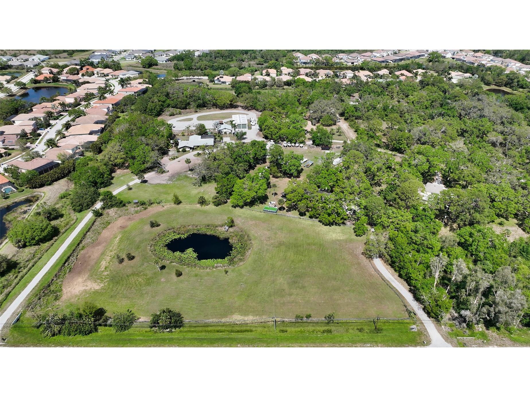 7025 Clark Road Sarasota FL 34241 A4694747 image1