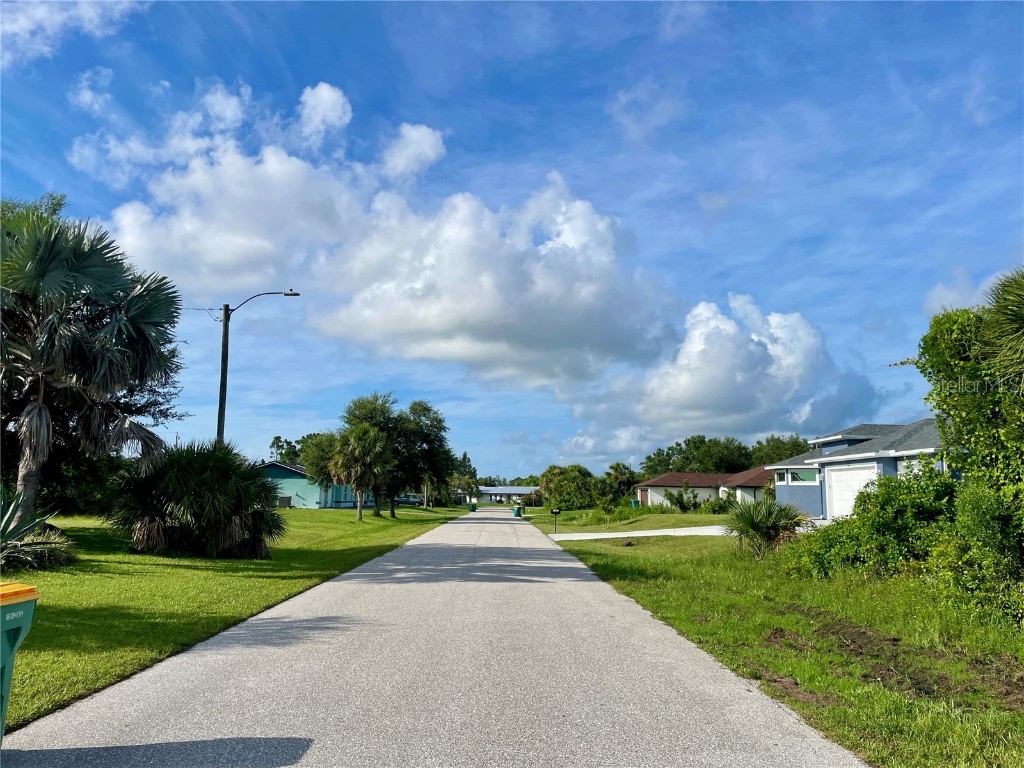 7025 Lauretta Street Englewood FL 34224 C7512701 image3