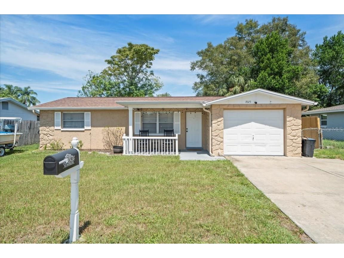 7025 Mayfield Drive Port Richey FL 34668 W7858023 image1