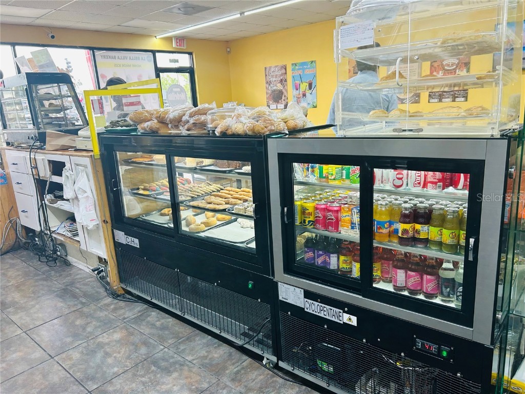 7026 W Hillsborough Avenue Tampa FL 33634 W7876154 image13