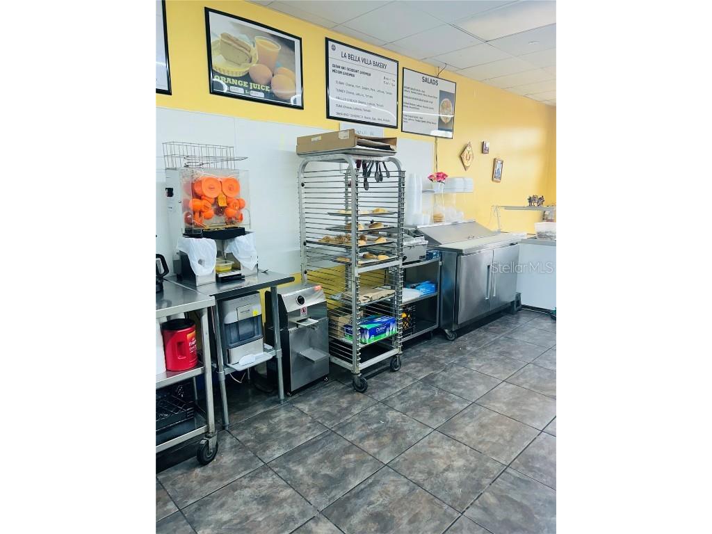 7026 W Hillsborough Avenue Tampa FL 33634 W7876154 image16