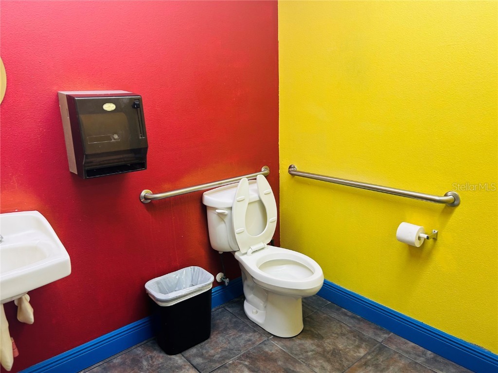 7026 W Hillsborough Avenue Tampa FL 33634 W7876154 image19