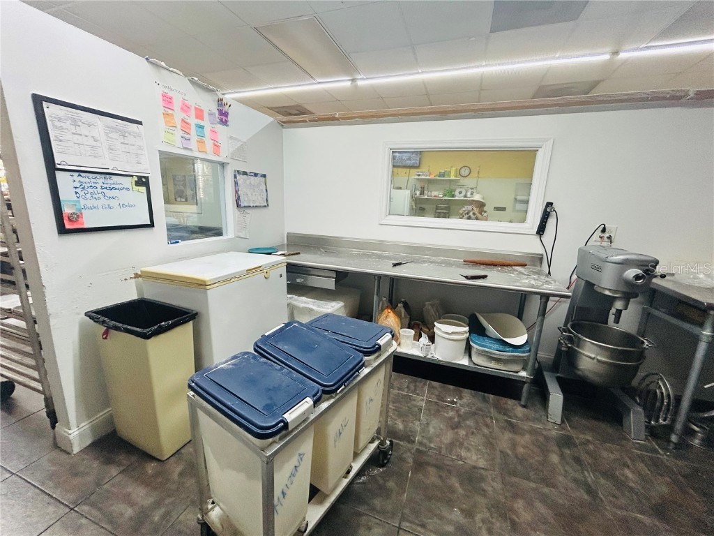 7026 W Hillsborough Avenue Tampa FL 33634 W7876154 image39