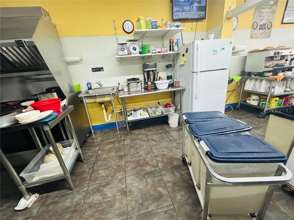 7026 W Hillsborough Avenue Tampa FL 33634 W7876154 image40