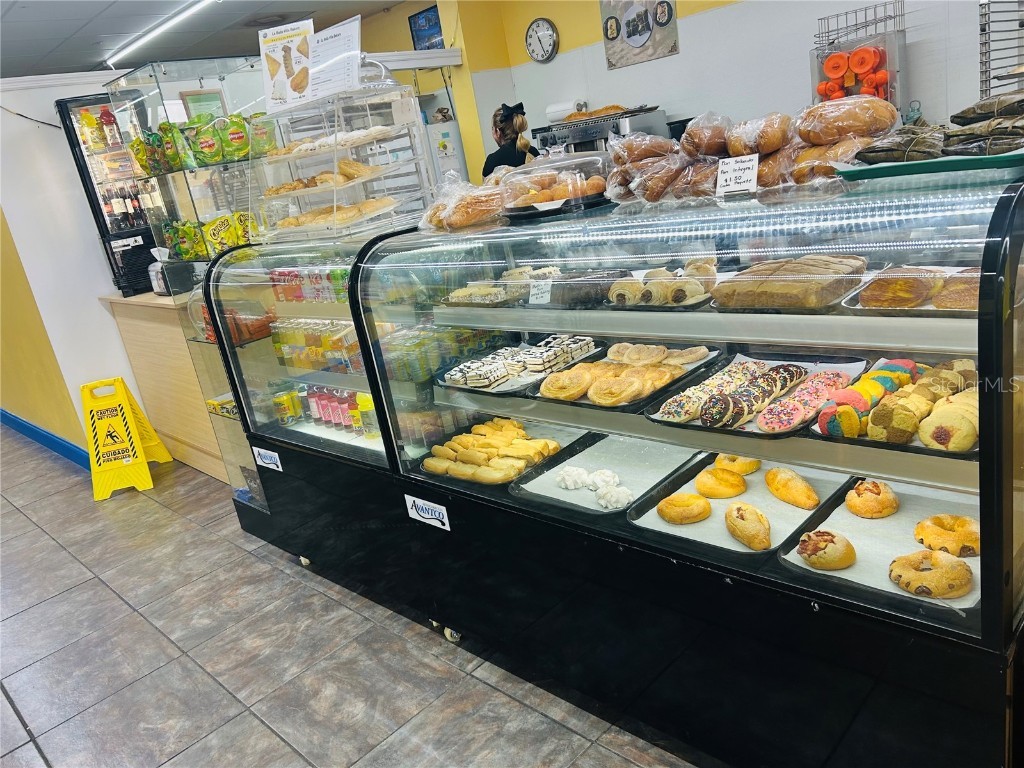 7026 W Hillsborough Avenue Tampa FL 33634 W7876154 image6