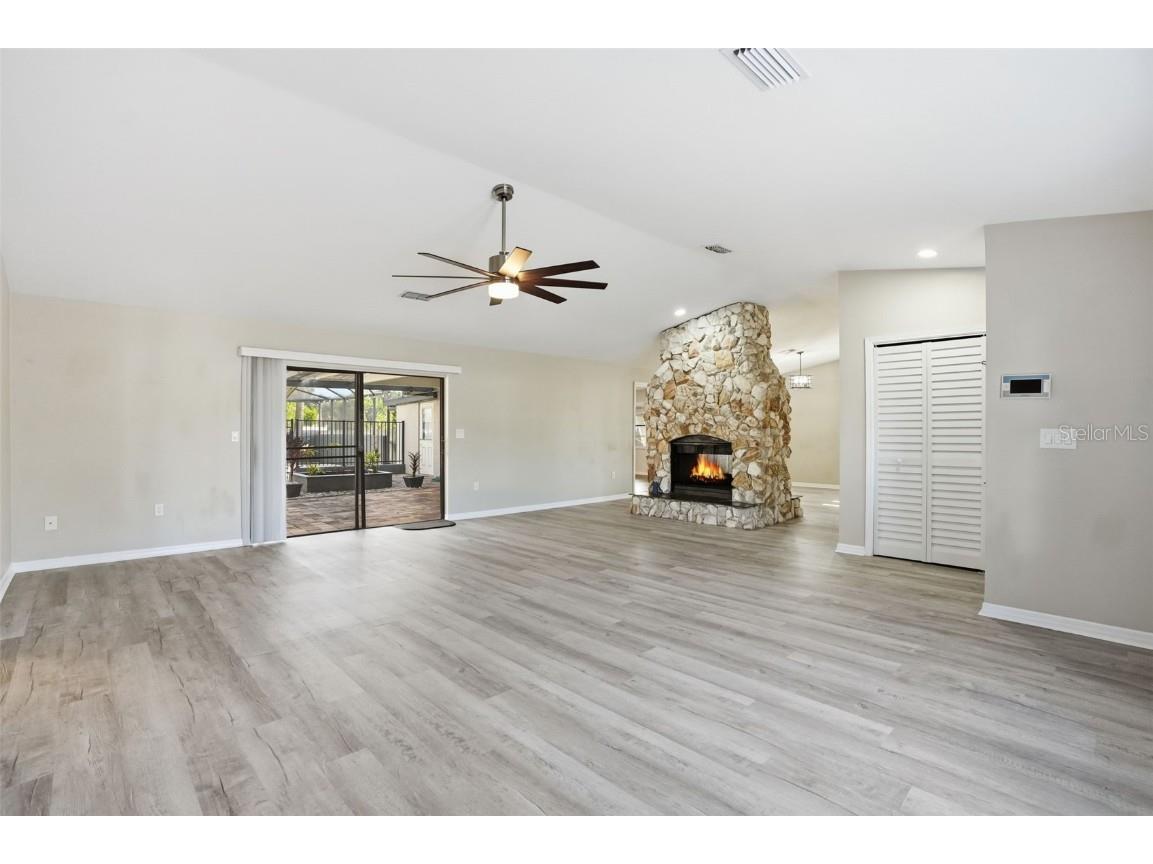 7026 Whitethorn Court Port Richey FL 34668 W7880981 image5