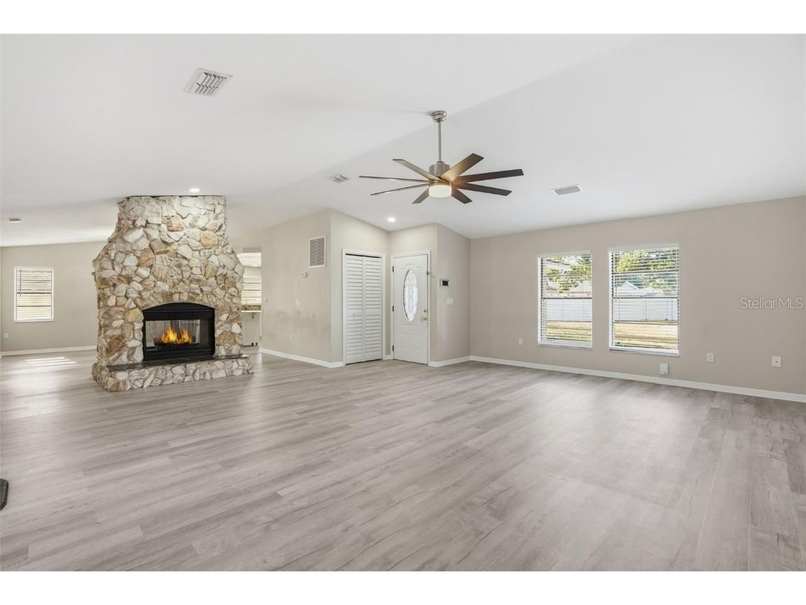 7026 Whitethorn Court Port Richey FL 34668 W7880981 image6