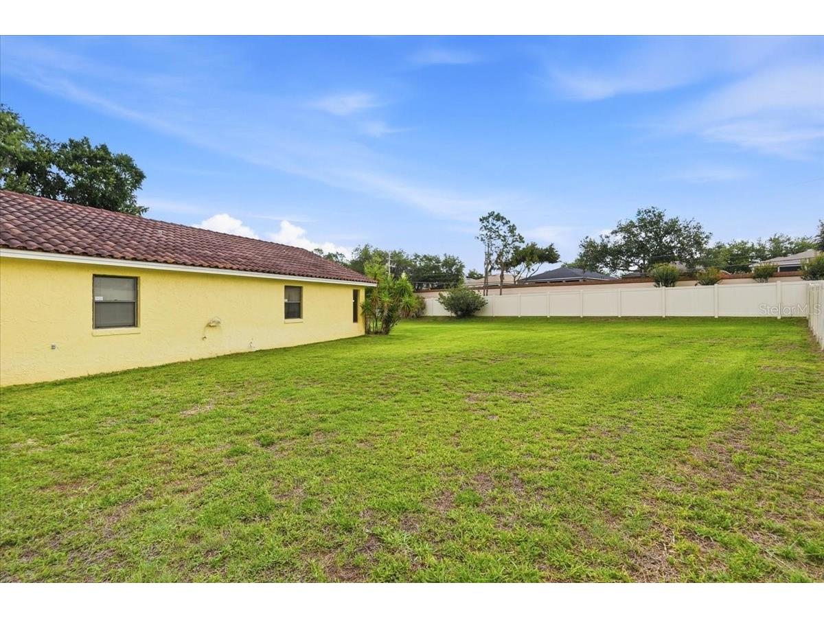7026 Willow Run Loop Lakeland FL 33813 P4938944 image18