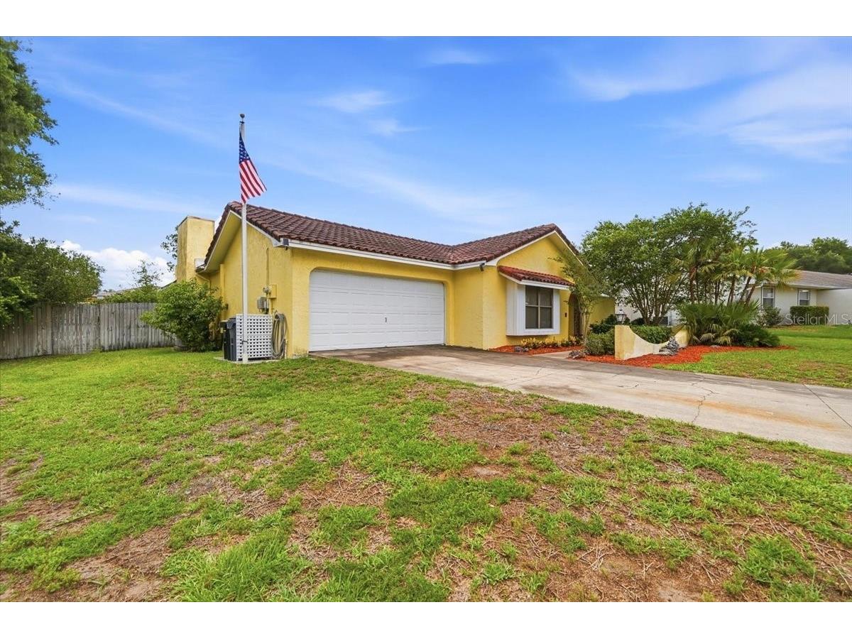 7026 Willow Run Loop Lakeland FL 33813 P4938944 image2