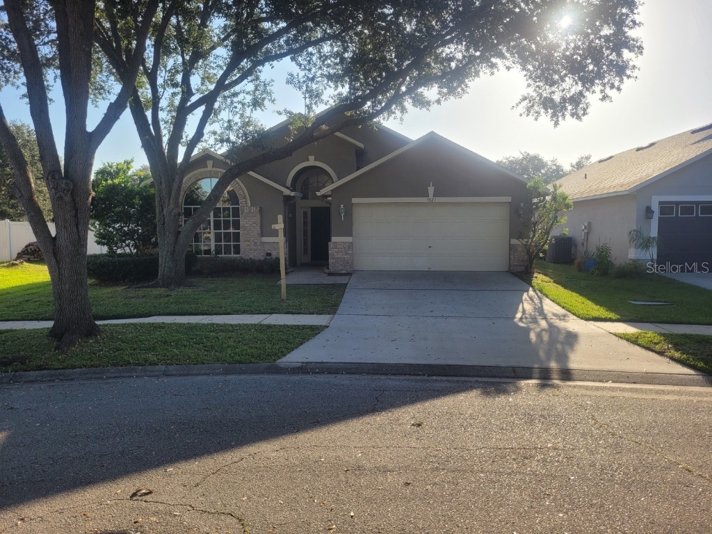 7027 Jamestown Manor Drive Riverview FL 33578 T3333836 image1