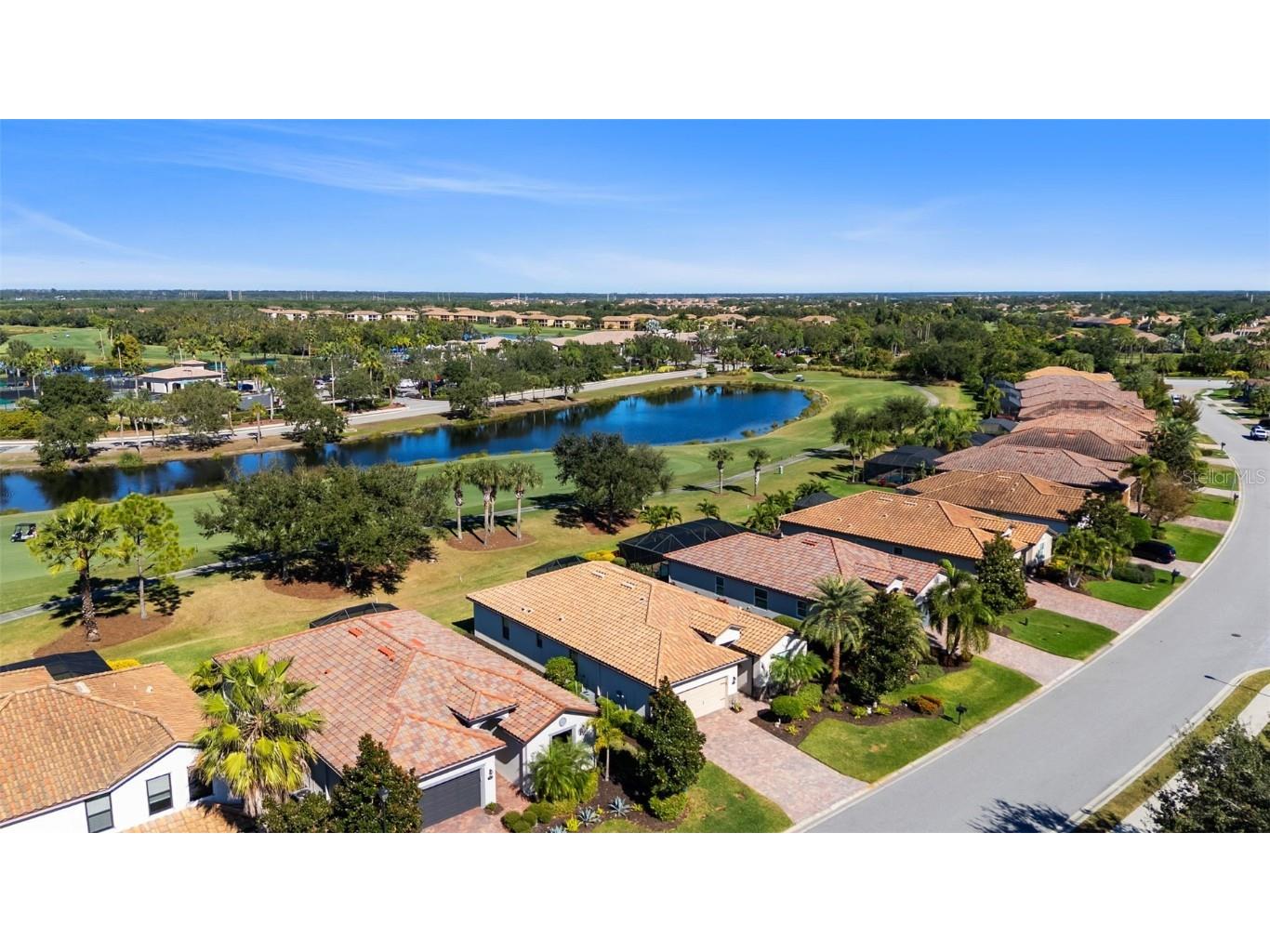 7027 Quiet Creek Drive Bradenton FL 34212 A4672124 image38