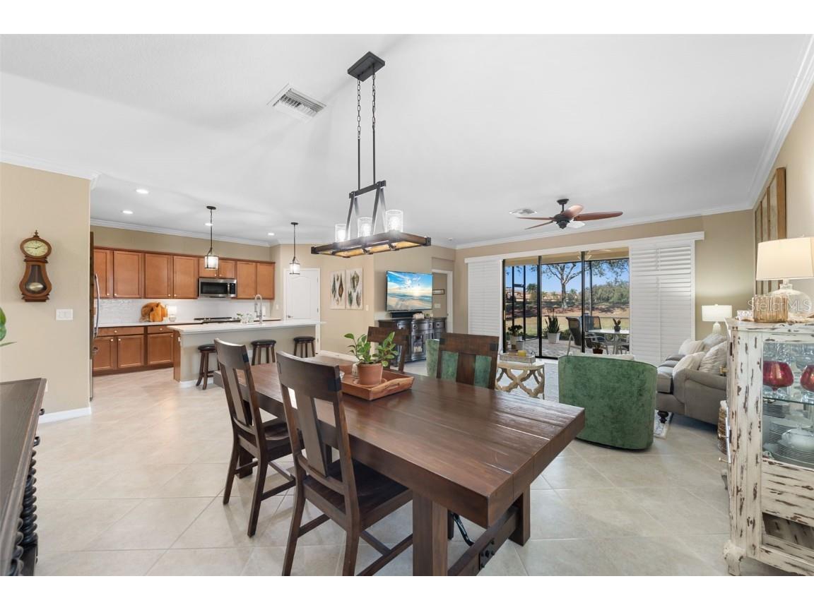 7027 Quiet Creek Drive Bradenton FL 34212 A4672124 image4