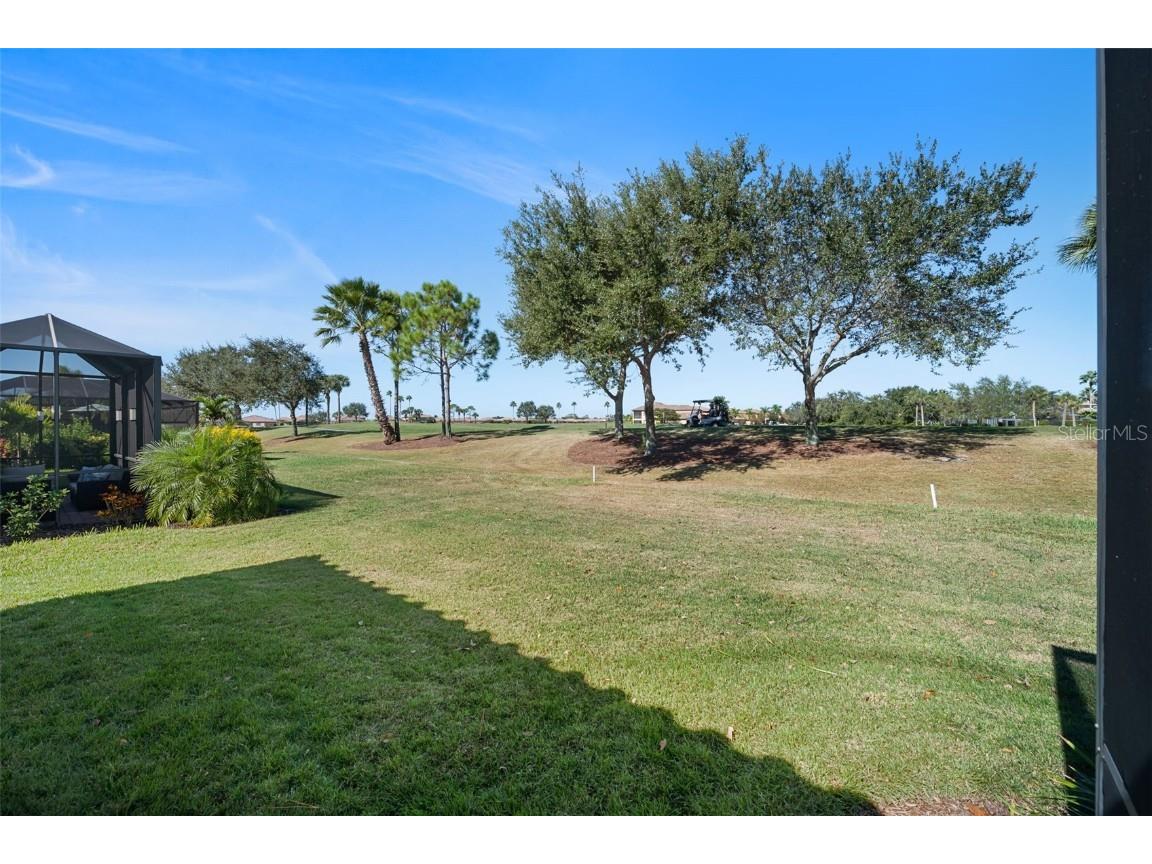 7027 Quiet Creek Drive Bradenton FL 34212 A4672124 image44