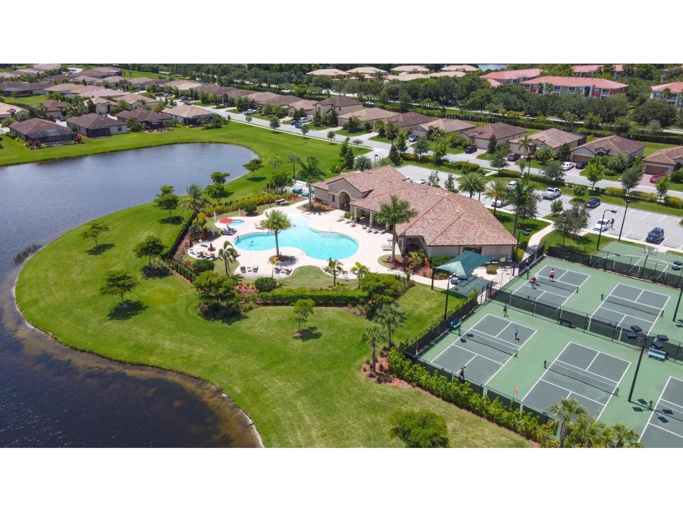 7027 Quiet Creek Drive Bradenton FL 34212 A4672124 image46