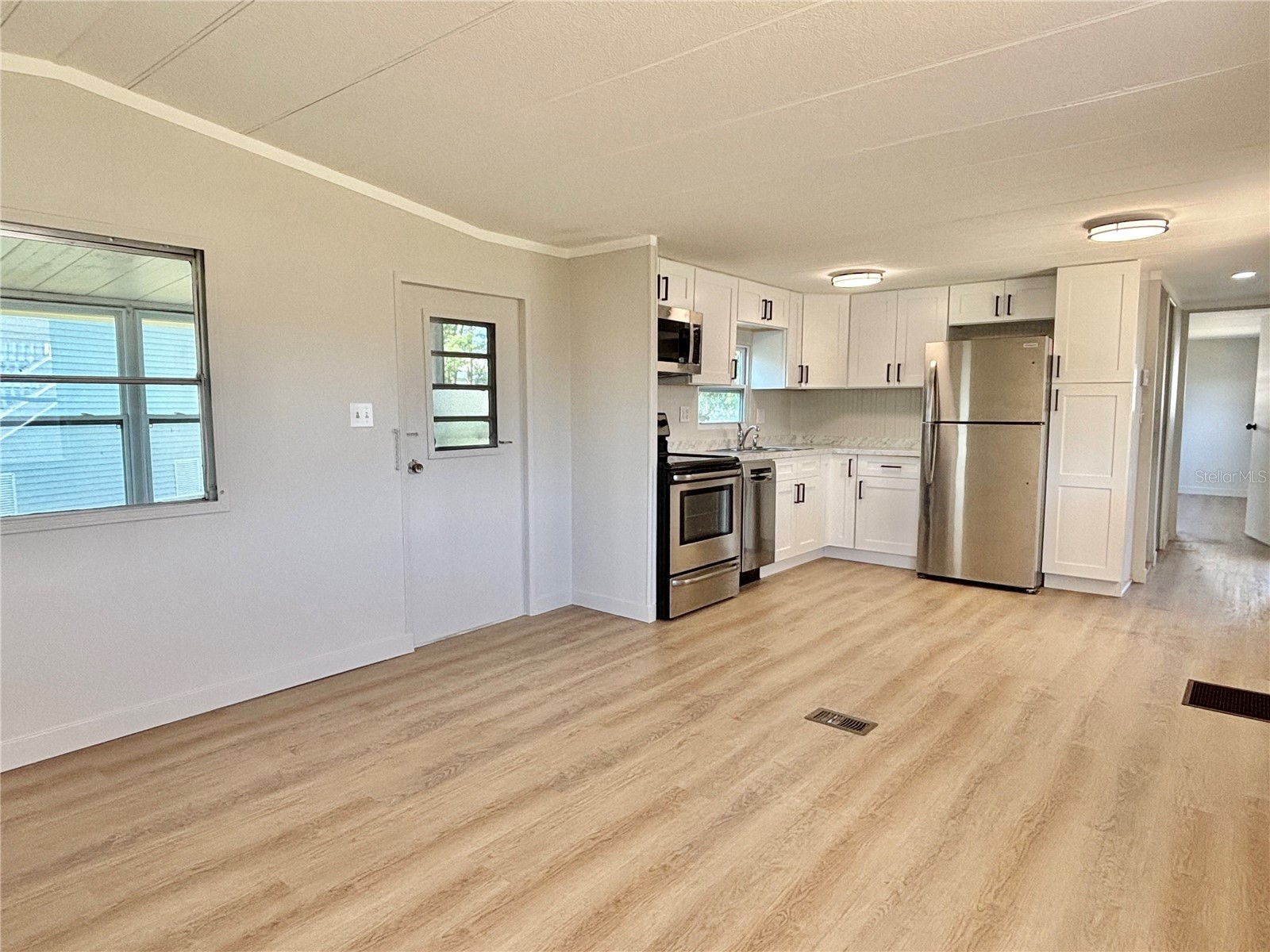 7028 Mount Jupiter Drive NE #601 Saint Petersburg FL 33702 - TAMPA BAY TB8503439 image5