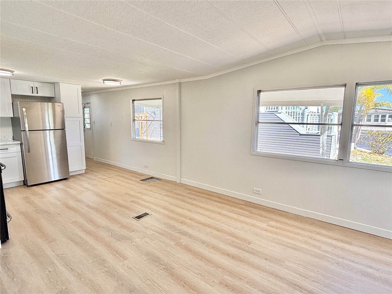 7028 Mount Jupiter Drive NE #601 Saint Petersburg FL 33702 - TAMPA BAY TB8503439 image6