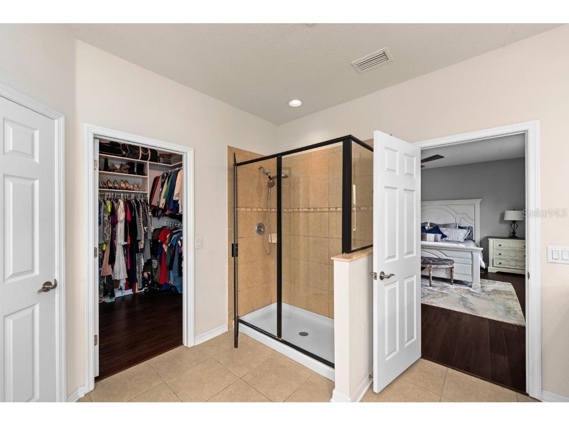 7029 Dowling Mill Circle Tampa FL 33625 TB8445821 image17