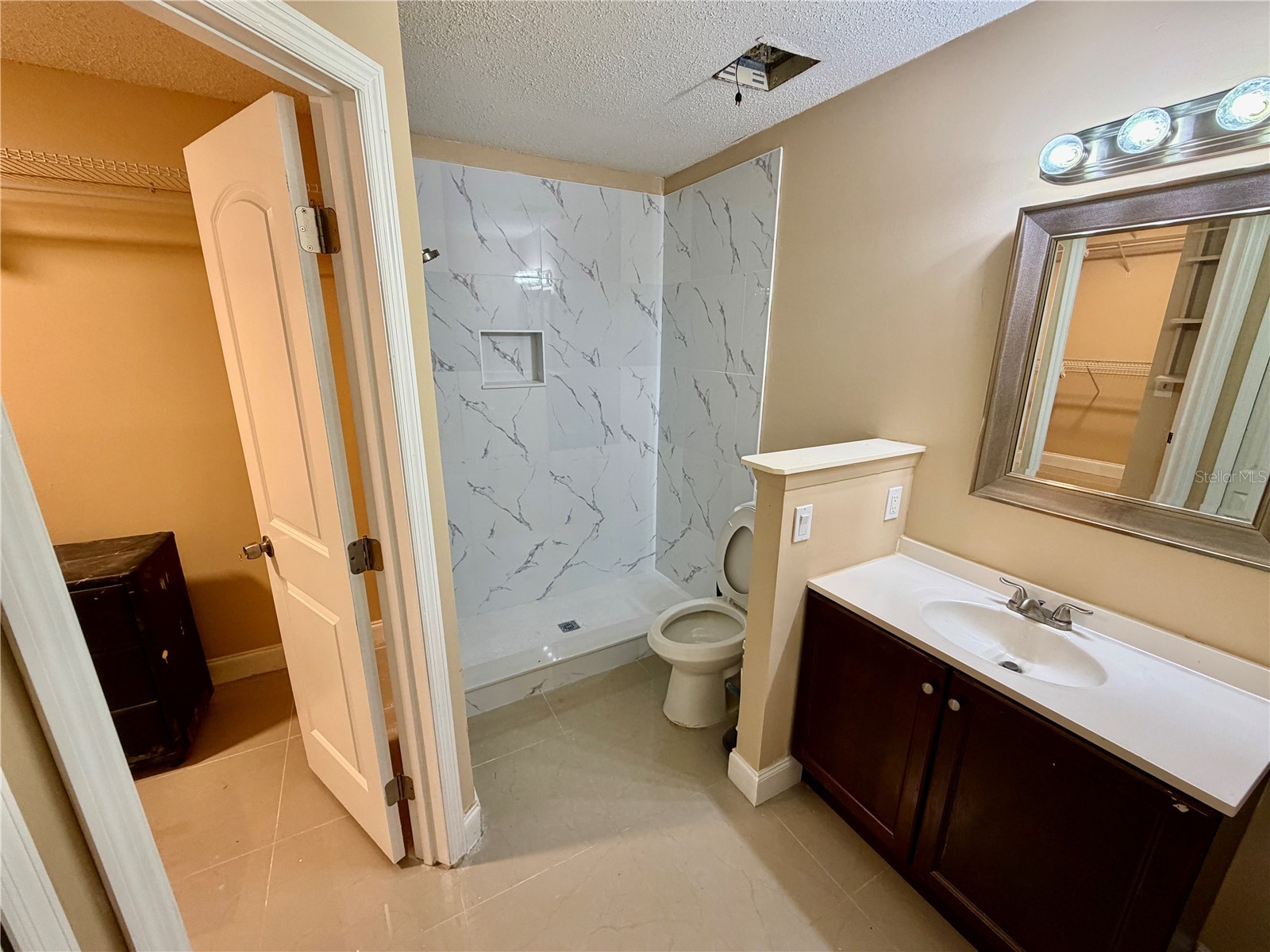 7029 Drury Street Tampa FL 33635 TB8531793 image14