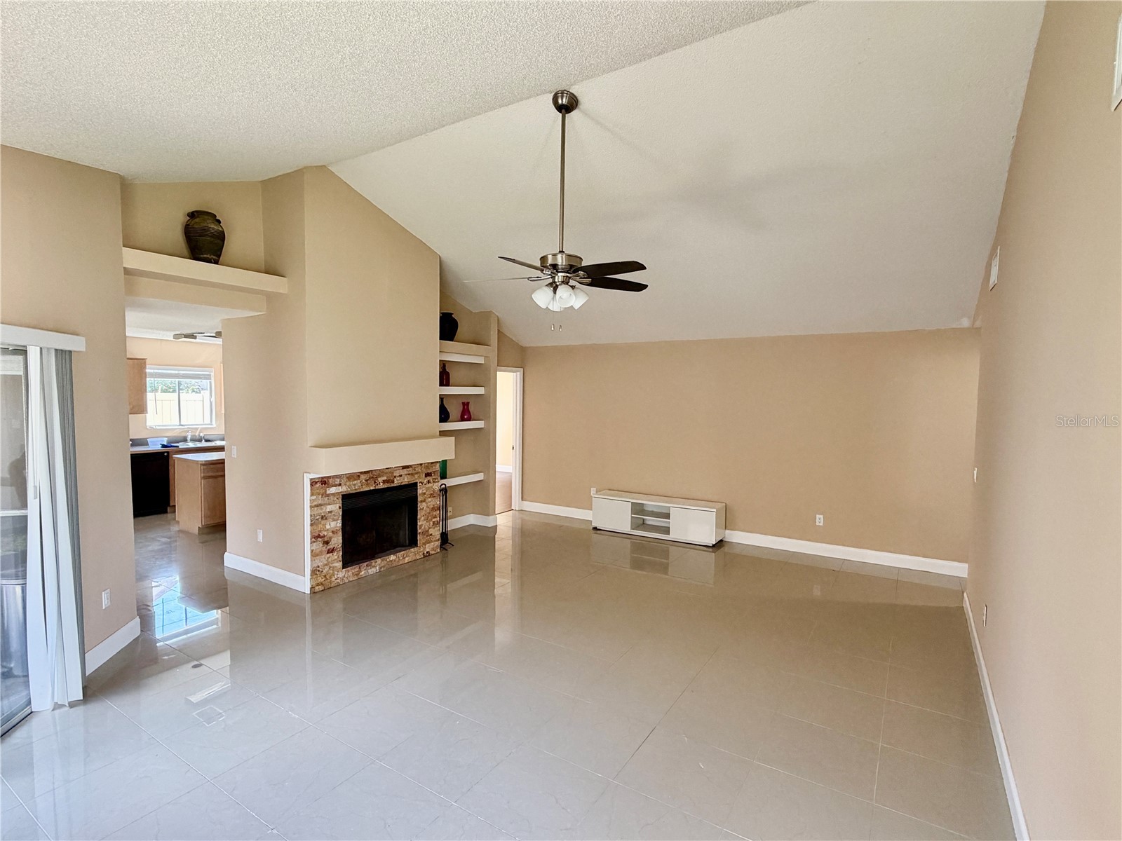 7029 Drury Street Tampa FL 33635 TB8531793 image4
