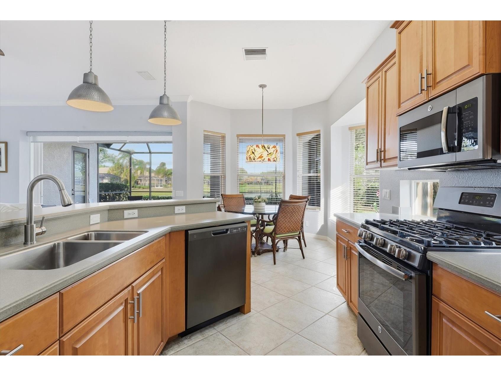 7029 Lennox Place University Park FL 34201 A4679210 image18