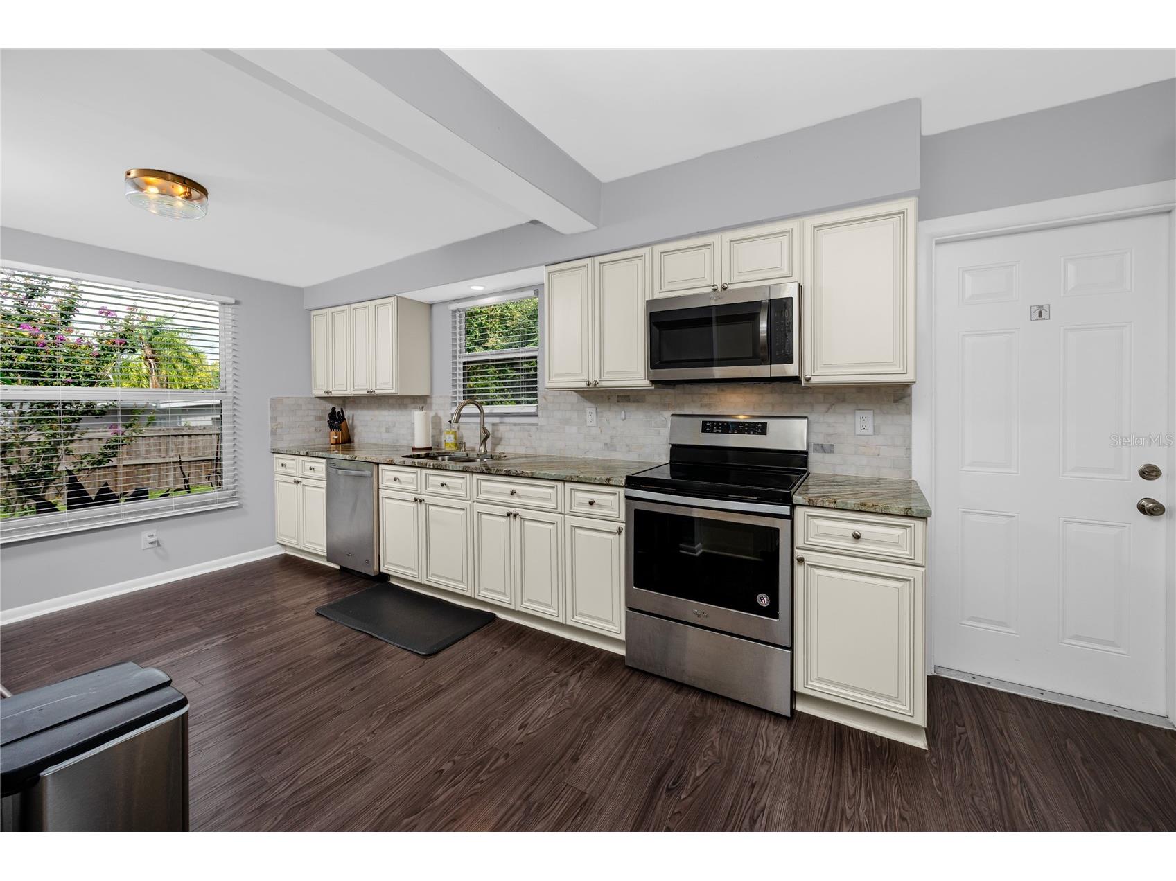703 24th Street SW Largo FL 33770 TB8531812 image16