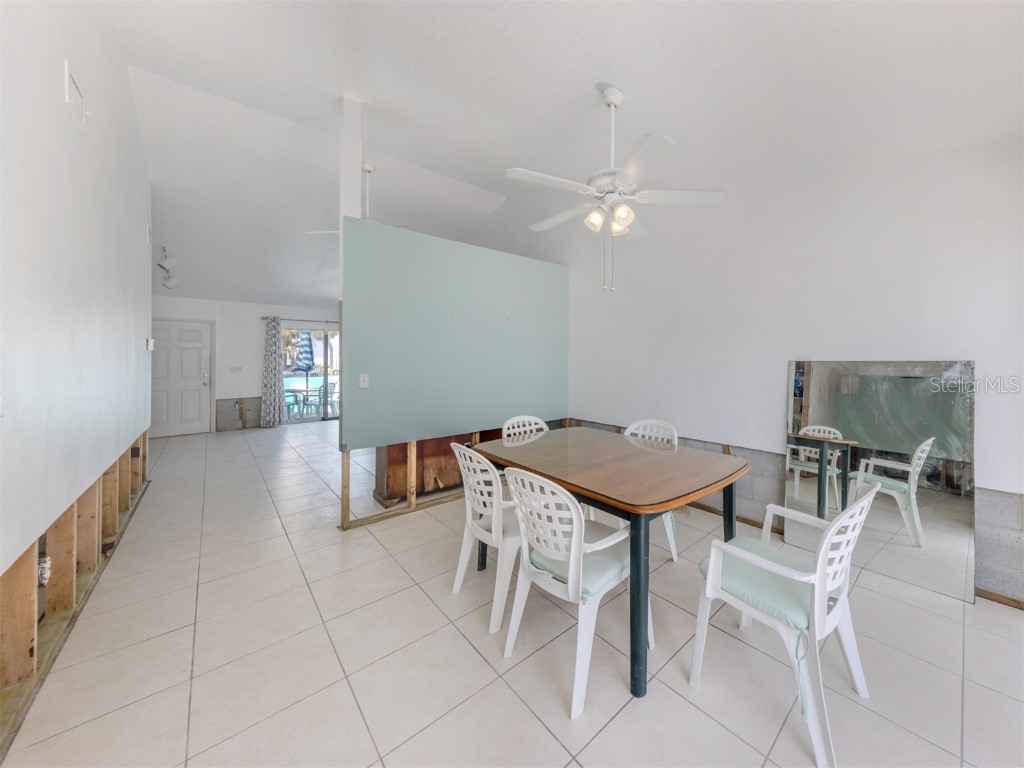 703 & 705 Golden Beach Boulevard Venice FL 34285 N6138338 image16